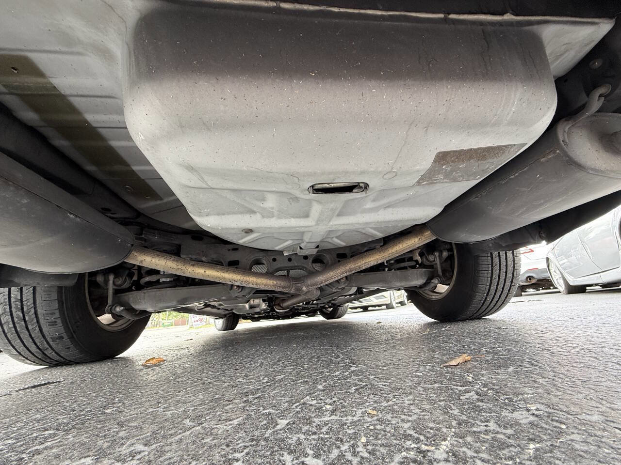 Used 2013 Ford Taurus SE image 37