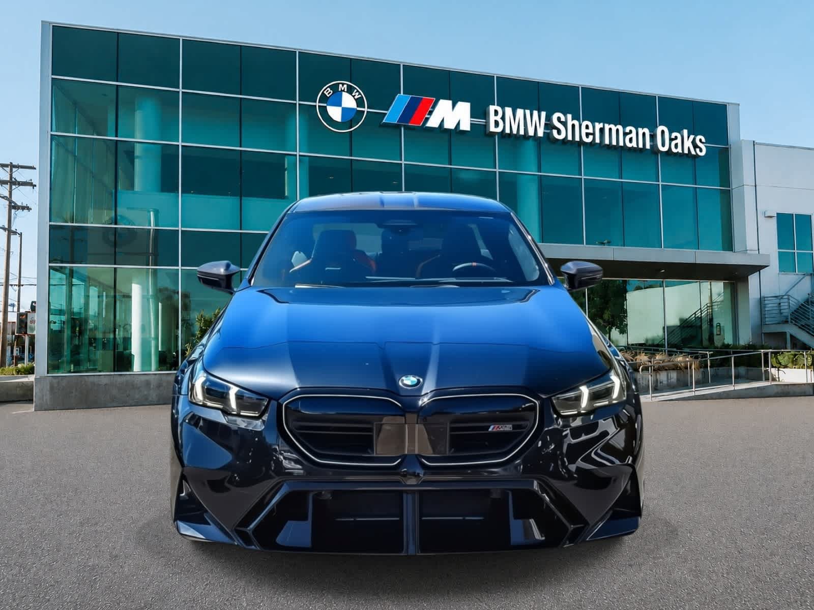 New 2026 BMW M5 w/ Carbon Package AWD/4WD image 2