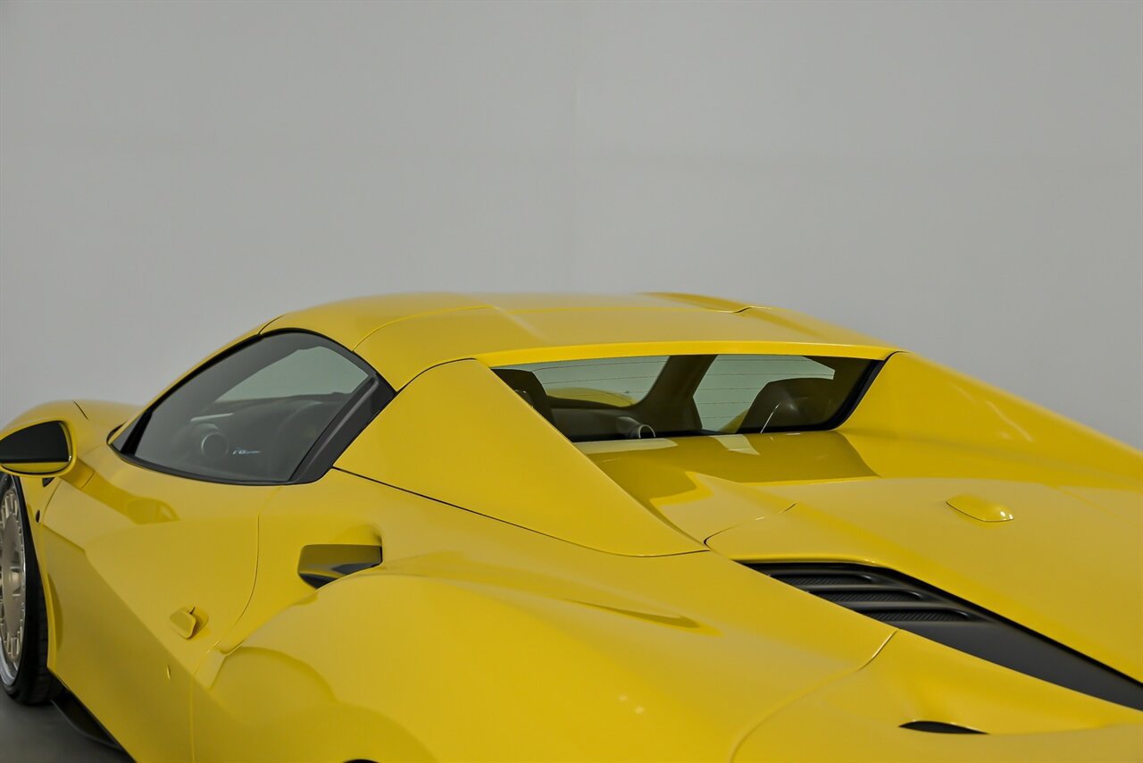 Used 2021 Ferrari F8 Tributo RWD image 18
