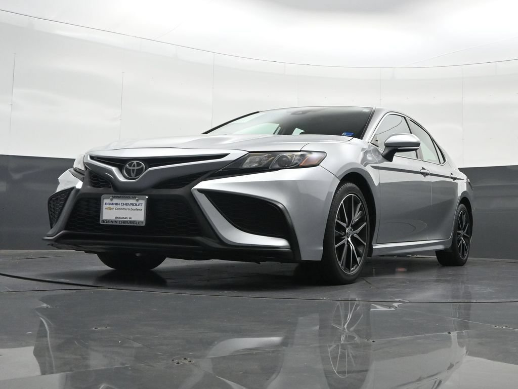 Used 2021 Toyota Camry SE w/ Cold Weather Package AWD/4WD image 38