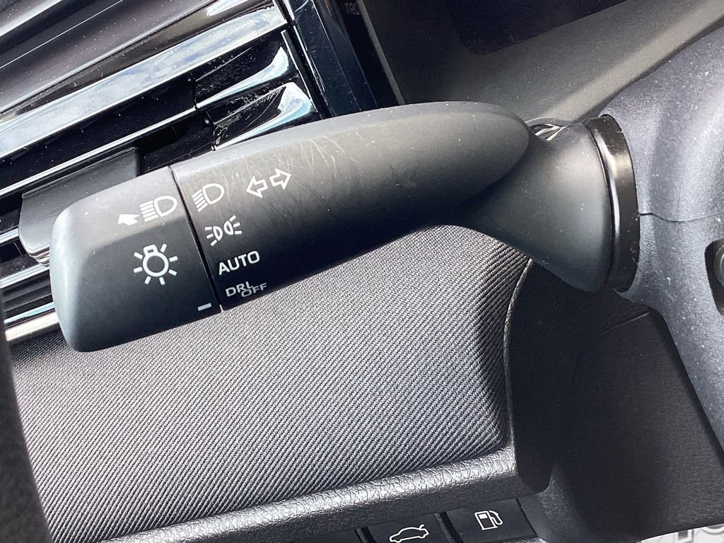 Used 2025 Toyota Camry LE FWD image 25