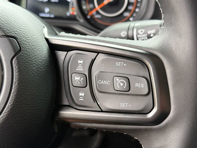 Used 2025 Jeep Gladiator Sport AWD/4WD image 30