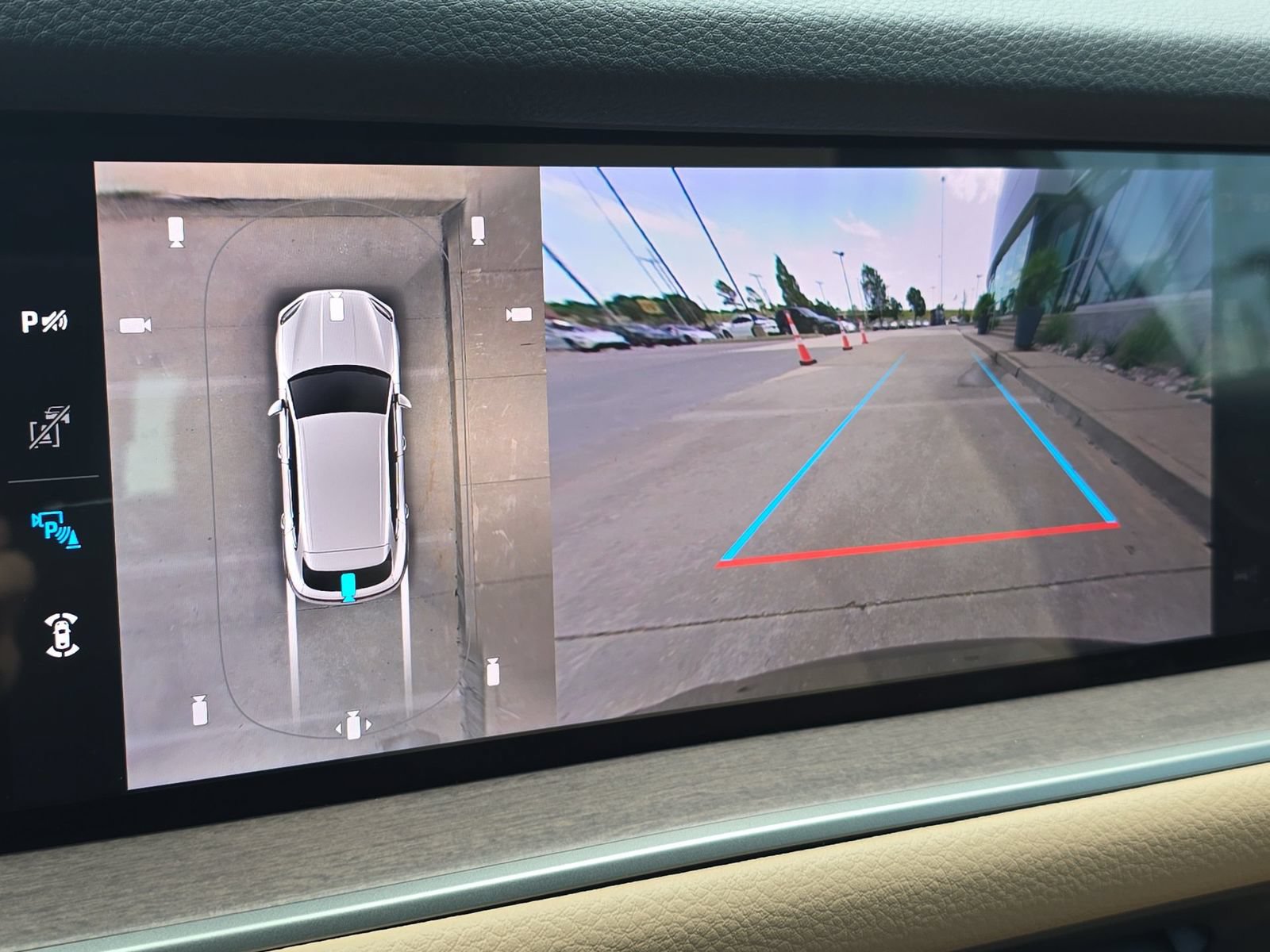 New 2026 Porsche Cayenne AWD/4WD image 21