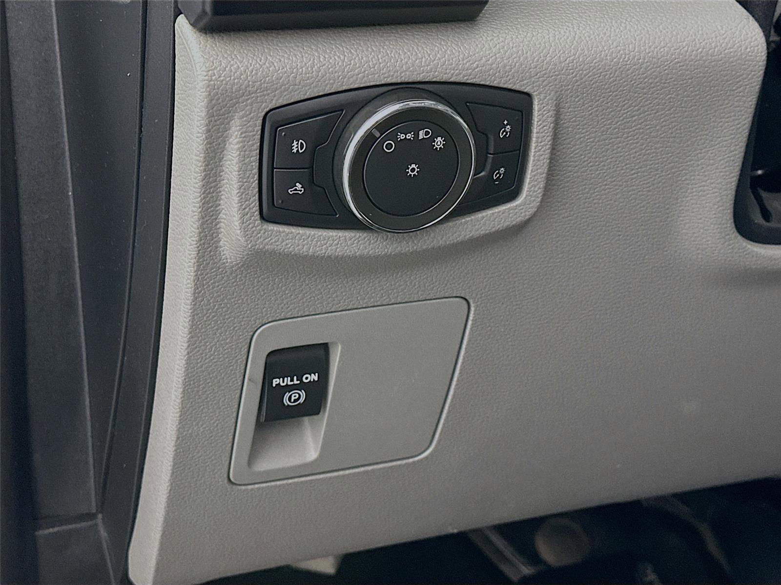 Used 2018 Ford F150 XL w/ Equipment Group 101A Mid image 10