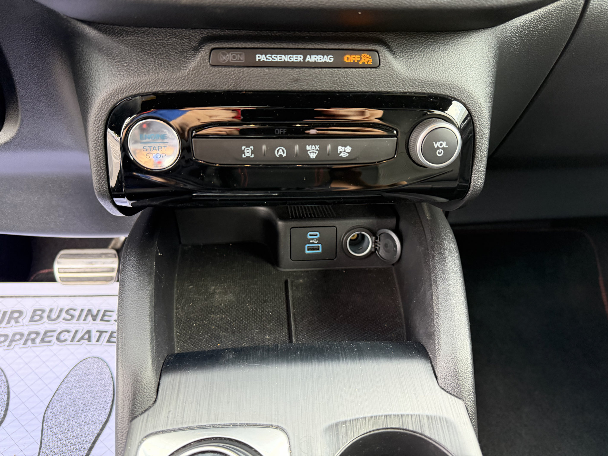 Used 2023 Ford Escape ST-Line w/ Tech Pack #1 AWD/4WD image 11