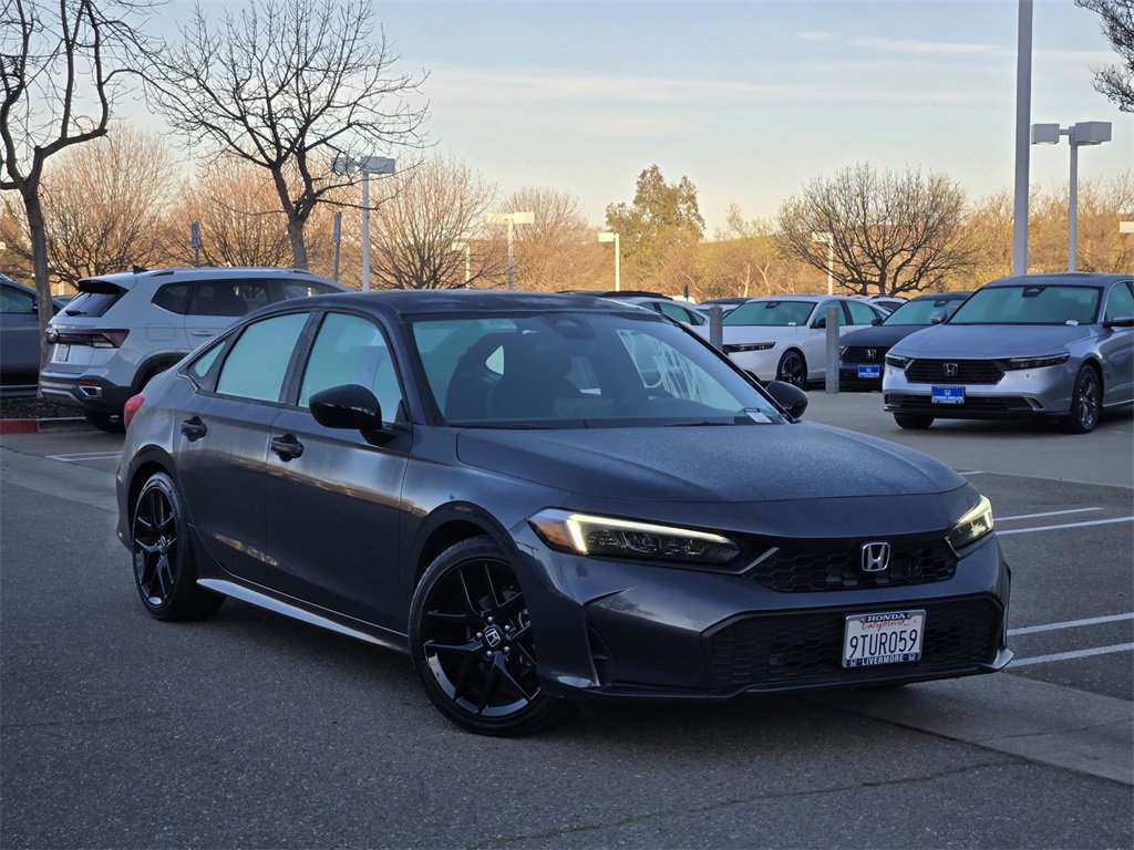 Used 2025 Honda Civic Sport image 1