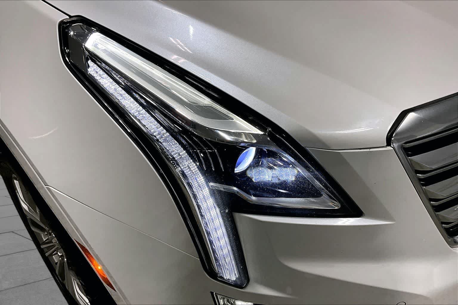 Used 2017 Cadillac XT5 Luxury AWD/4WD image 27