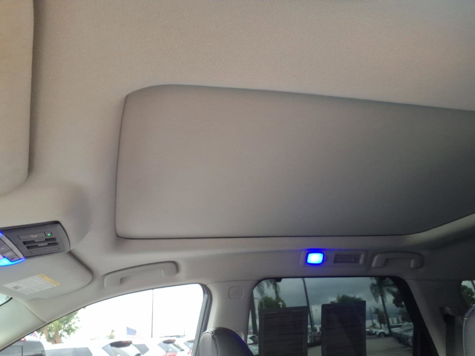 Certified 2022 Nissan Pathfinder SL w/ SL Premium Package image 18