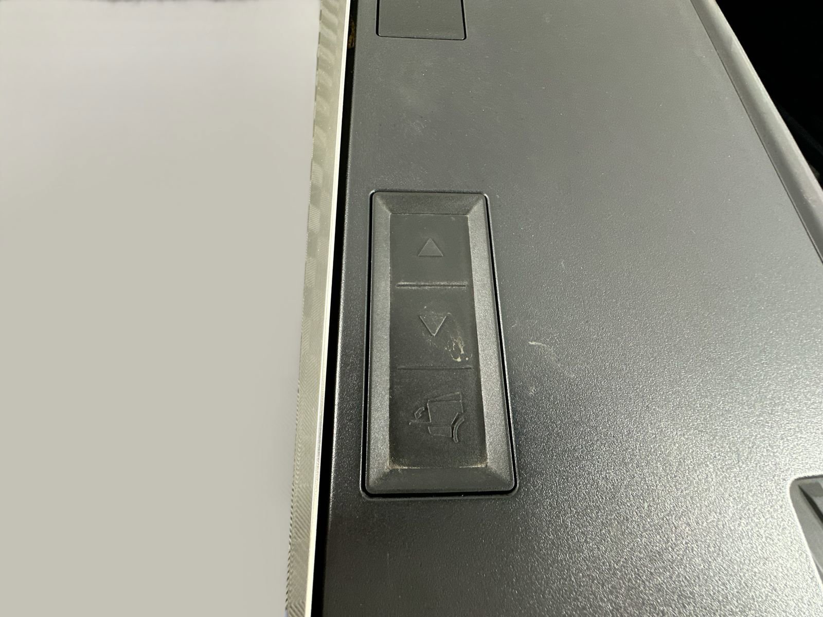 Used 2024 Tesla Cybertruck AWD Crew Cab image 28