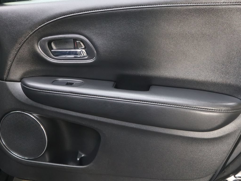 Used 2019 Honda HR-V EX-L image 11