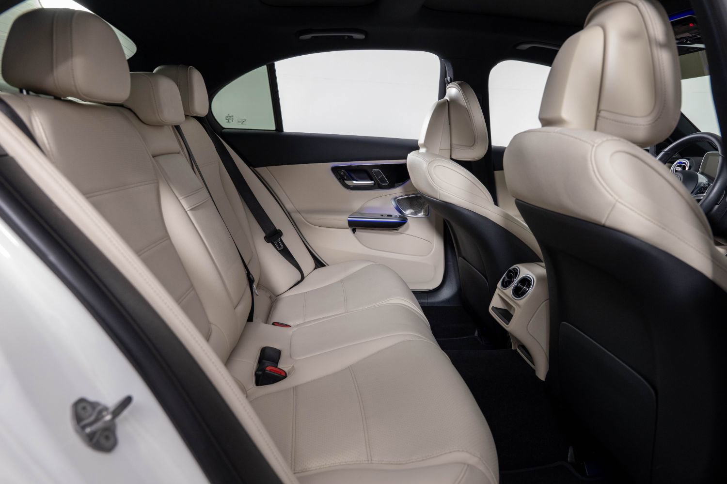 Used 2022 Mercedes-Benz C 300 4MATIC Sedan image 22