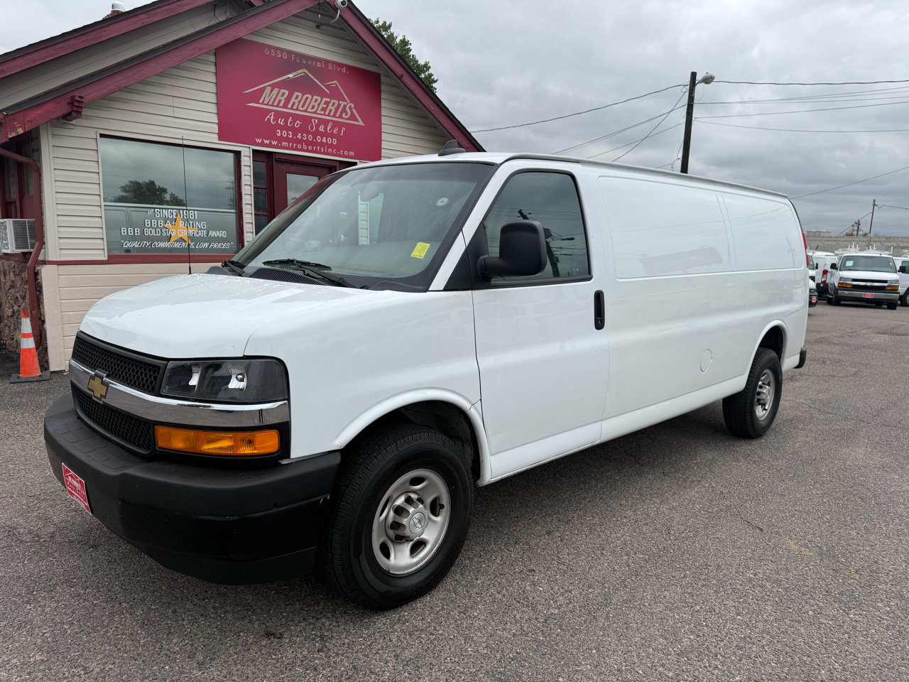 Used 2020 Chevrolet Express 2500 Extended w/ Communications Package image 4