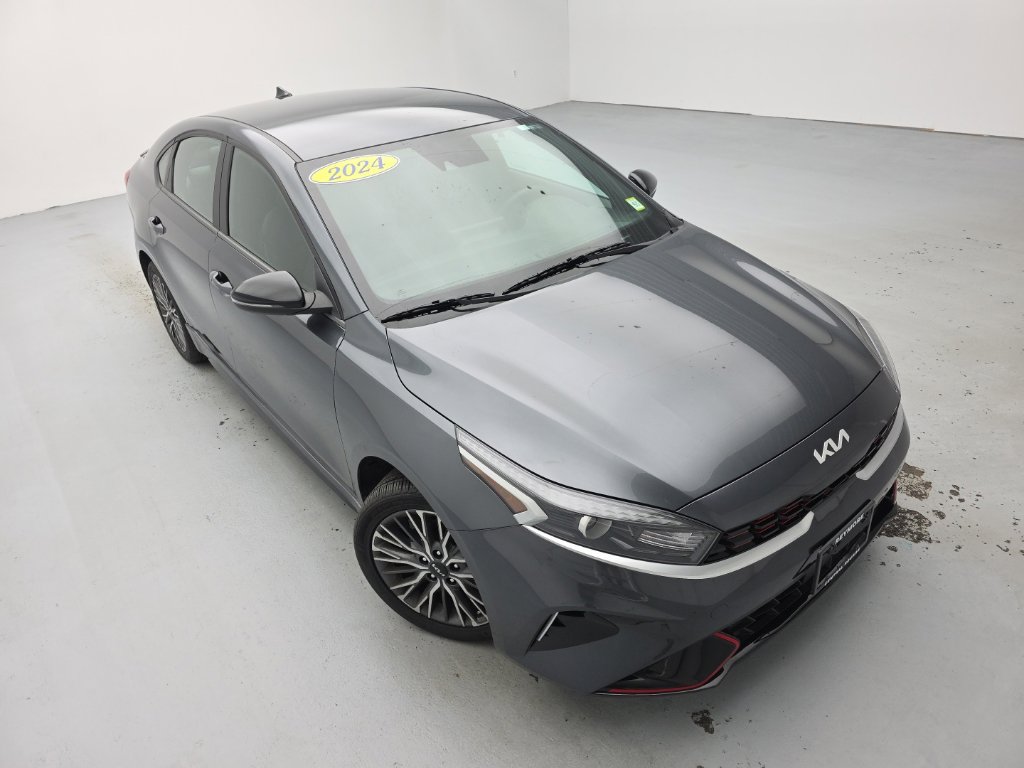 Used 2024 Kia Forte GT-Line FWD image 2