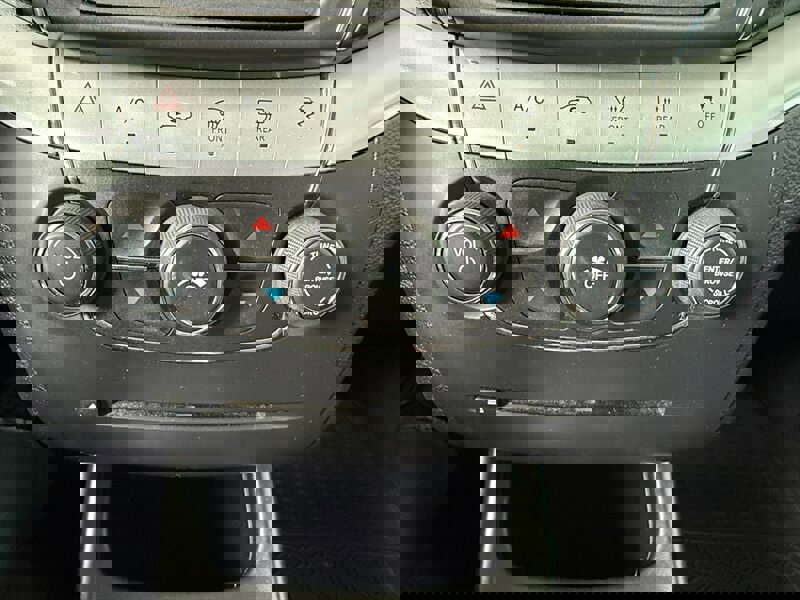 Used 2019 Dodge Journey SE w/ Premium Group image 34