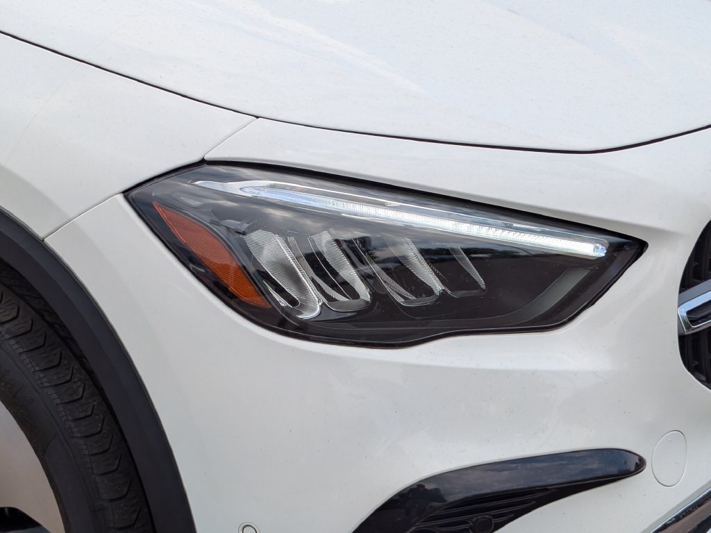Used 2025 Mercedes-Benz GLA 250 4MATIC image 8