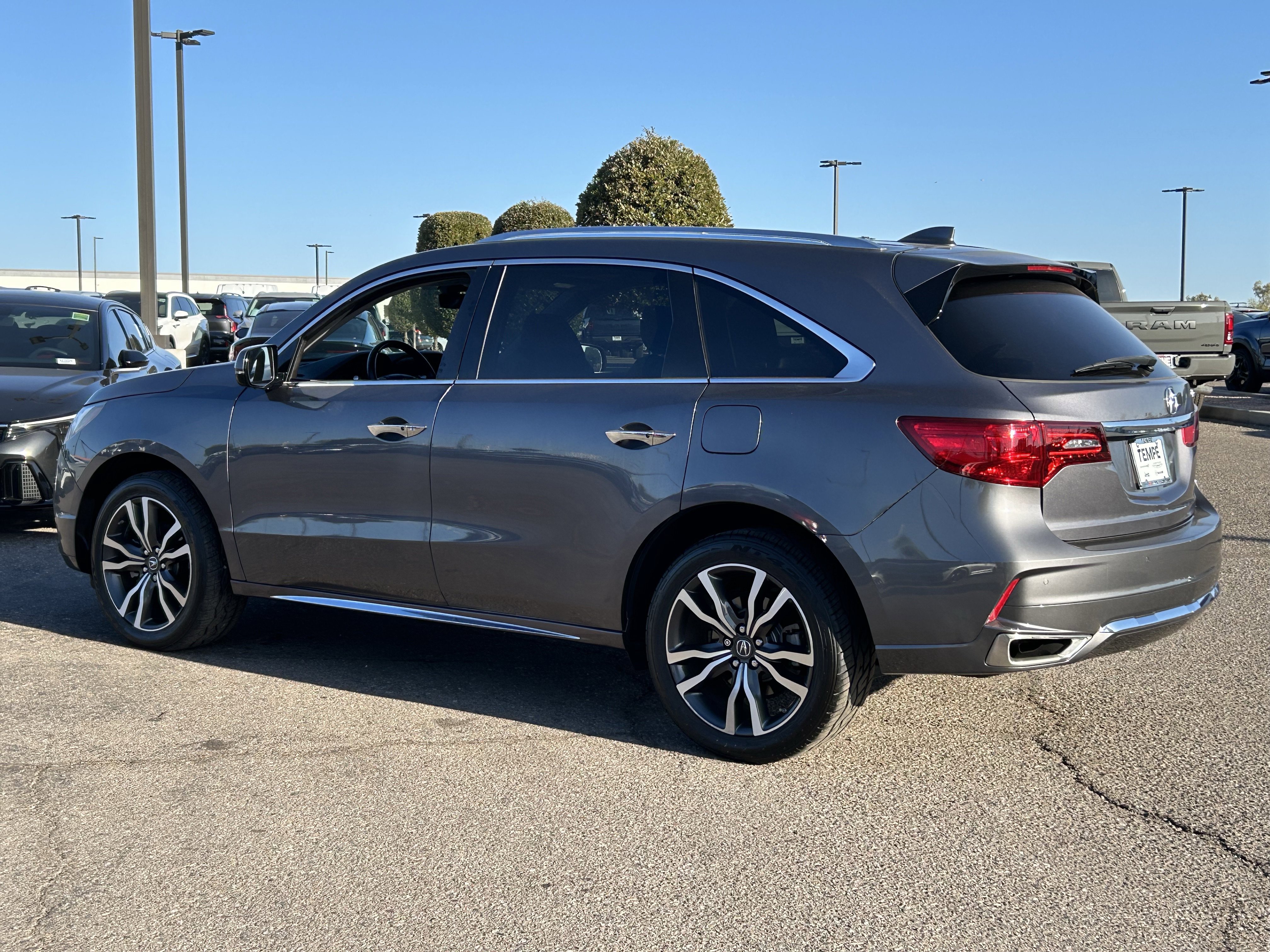 Used 2020 Acura MDX FWD w/ Advance Package image 4