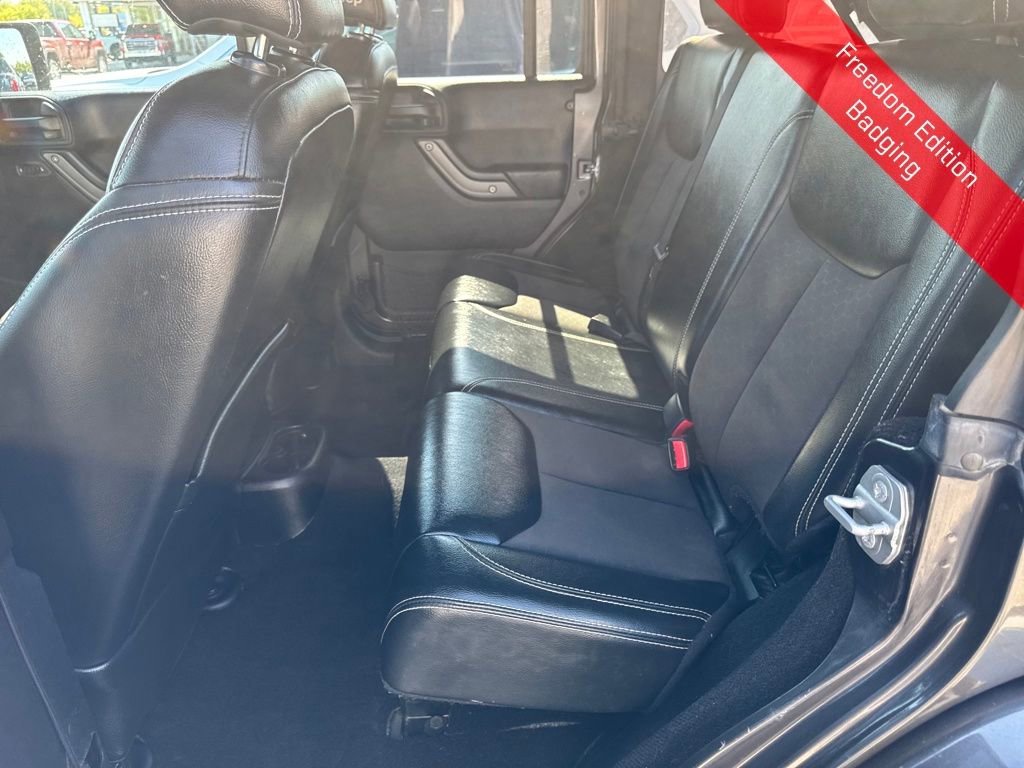 Used 2016 Jeep Wrangler Unlimited Freedom Edition image 27