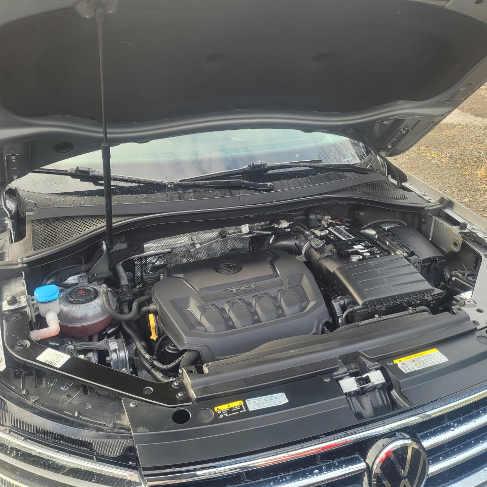 Used 2022 Volkswagen Tiguan SE image 38