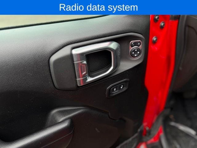 Used 2021 Jeep Wrangler Unlimited Rubicon 4xe w/ Cold Weather Group AWD/4WD image 17
