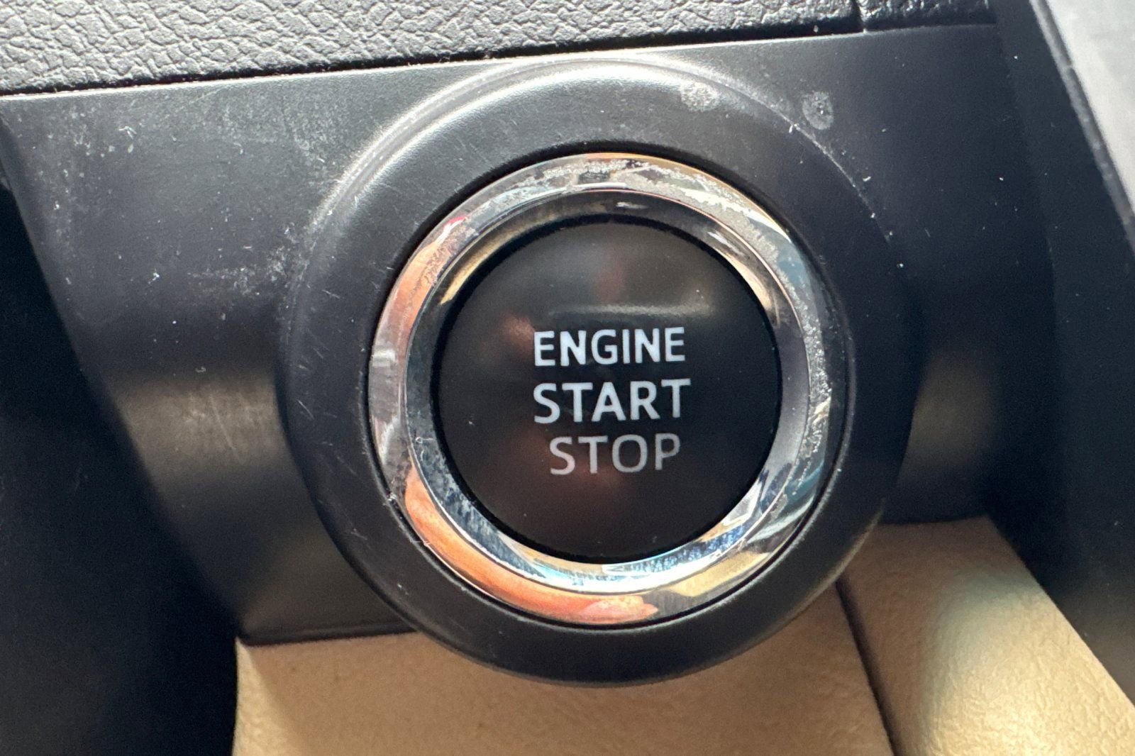 Used 2017 Toyota Camry XLE w/ Convenience Package FWD image 23