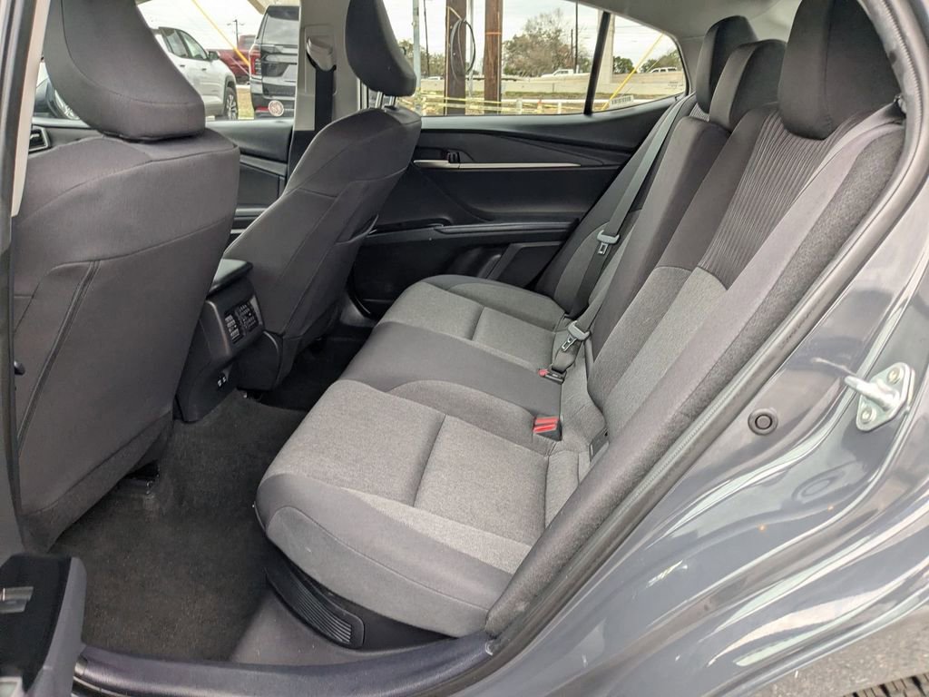 Used 2025 Toyota Camry LE image 28