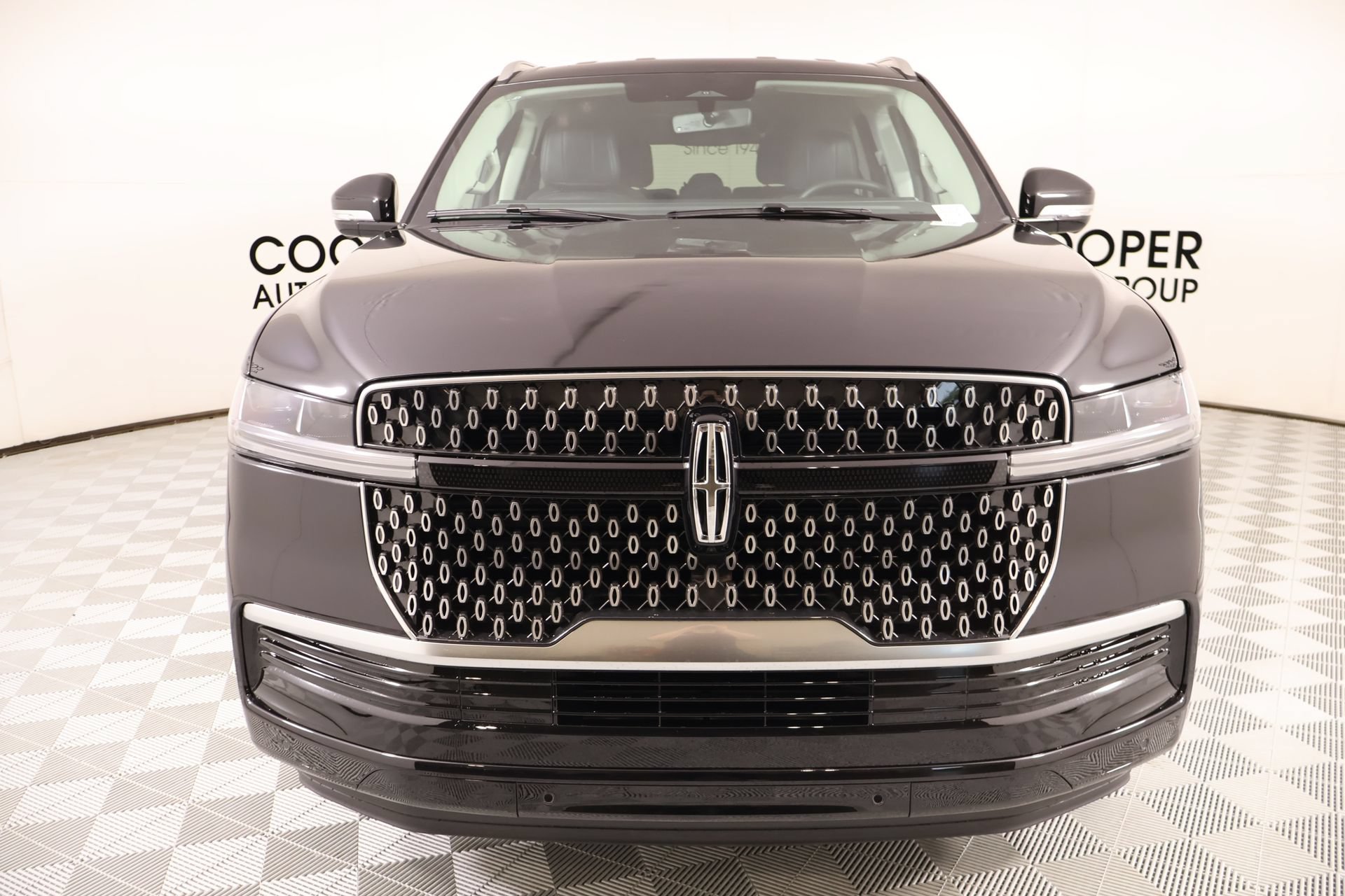 New 2026 Lincoln Navigator L Premier AWD/4WD image 10