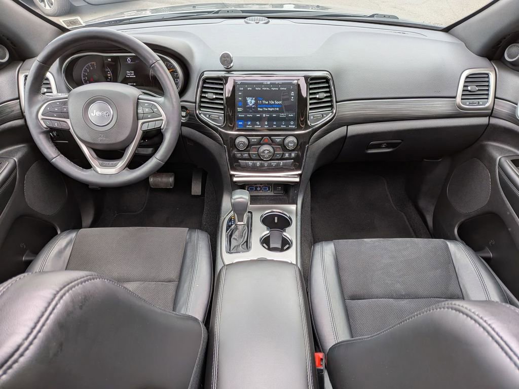 Used 2022 Jeep Grand Cherokee Laredo X image 22