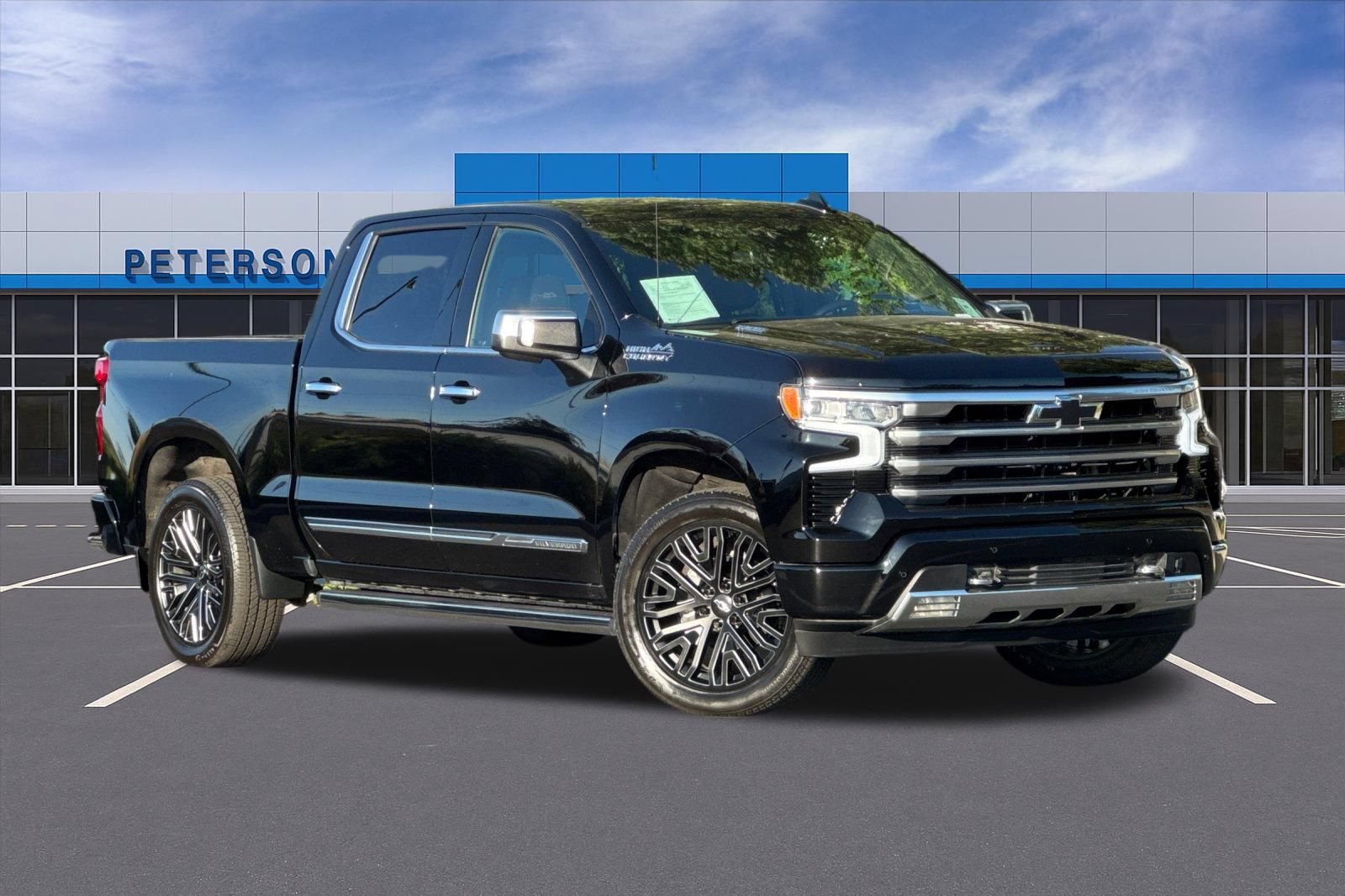 Certified 2024 Chevrolet Silverado 1500 High Country AWD/4WD image 2