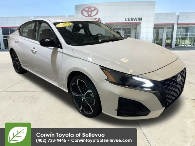 Used 2024 Nissan Altima 2.5 SR