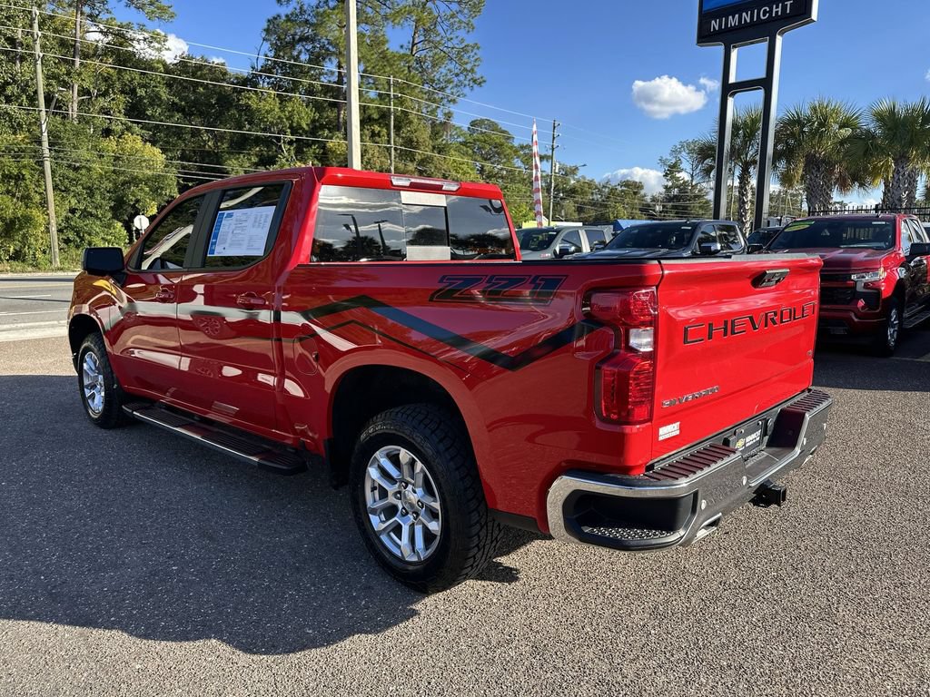 Used 2023 Chevrolet Silverado 1500 LT w/ Z71 Off-Road Package AWD/4WD image 14