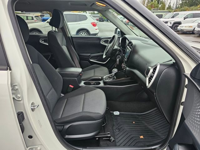 Used 2021 Kia Soul LX image 11