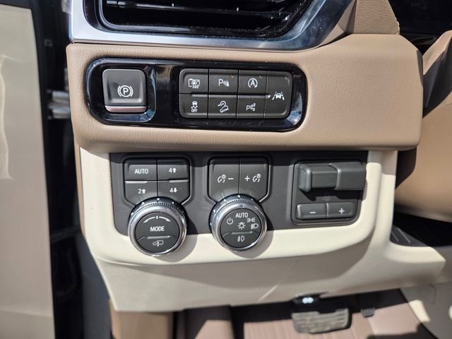 New 2026 GMC Yukon XL Denali w/ Denali Reserve Package AWD/4WD image 26