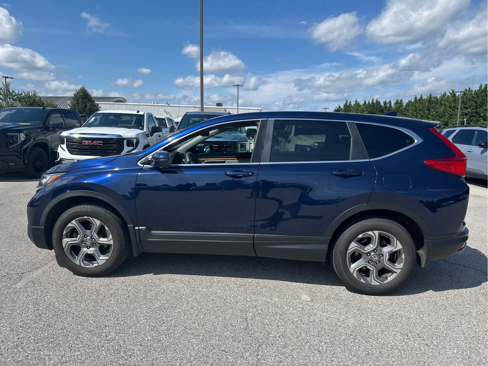 Used 2017 Honda CR-V EX-L image 2