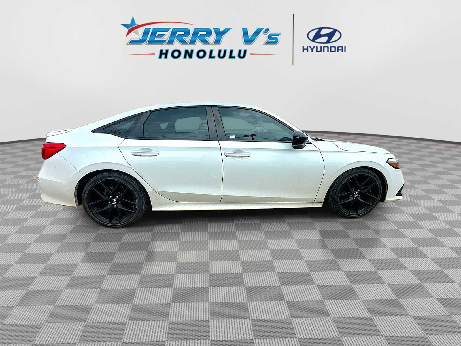 Used 2022 Honda Civic Sport image 9