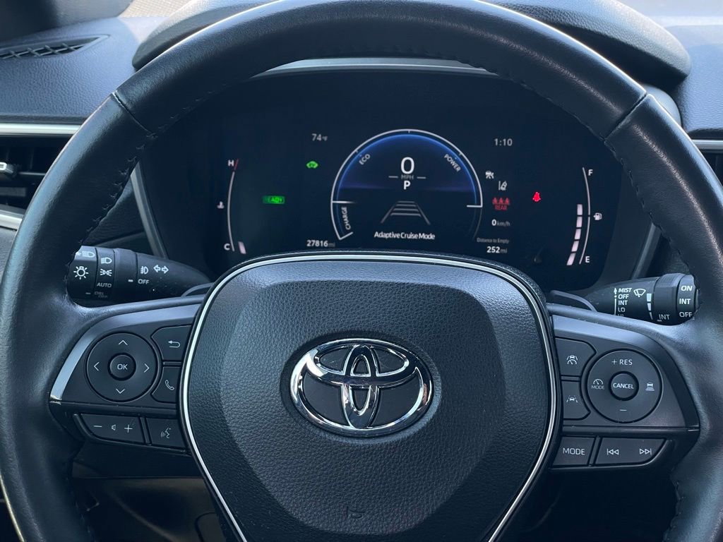 Used 2023 Toyota Corolla Cross XSE w/ Convenience Package image 12