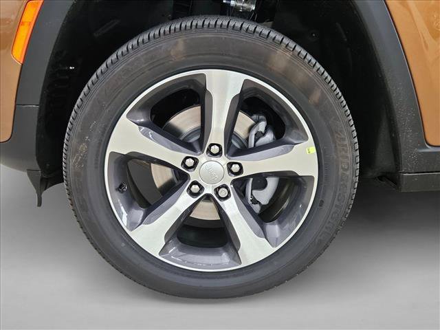 New 2026 Jeep Grand Cherokee Limited AWD/4WD image 10