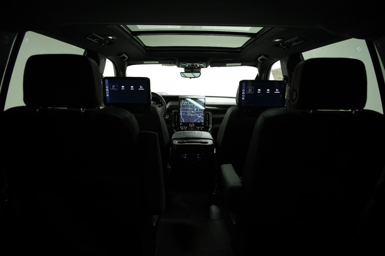 New 2026 GMC Yukon XL AT4 w/ AT4 Premium Plus Package AWD/4WD image 17