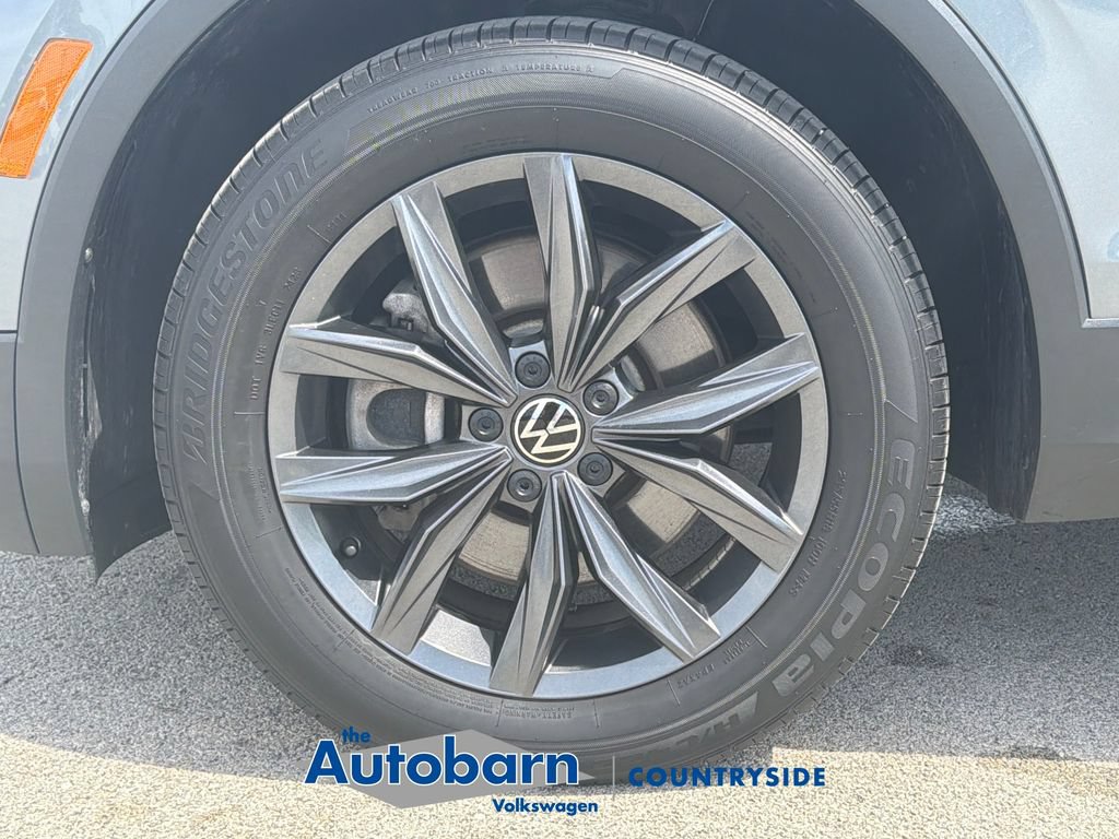 Certified 2023 Volkswagen Tiguan SE AWD/4WD image 30