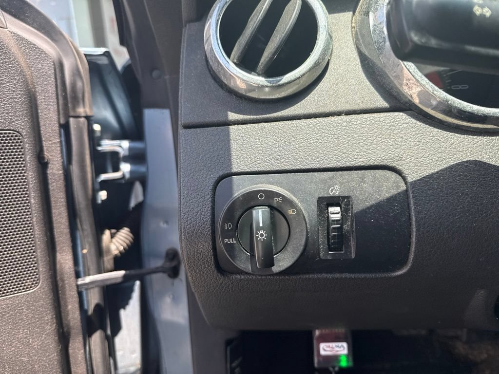 Used 2005 Ford Mustang GT RWD image 9