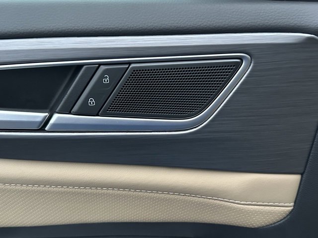 New 2026 Volkswagen Atlas Cross Sport SE image 22