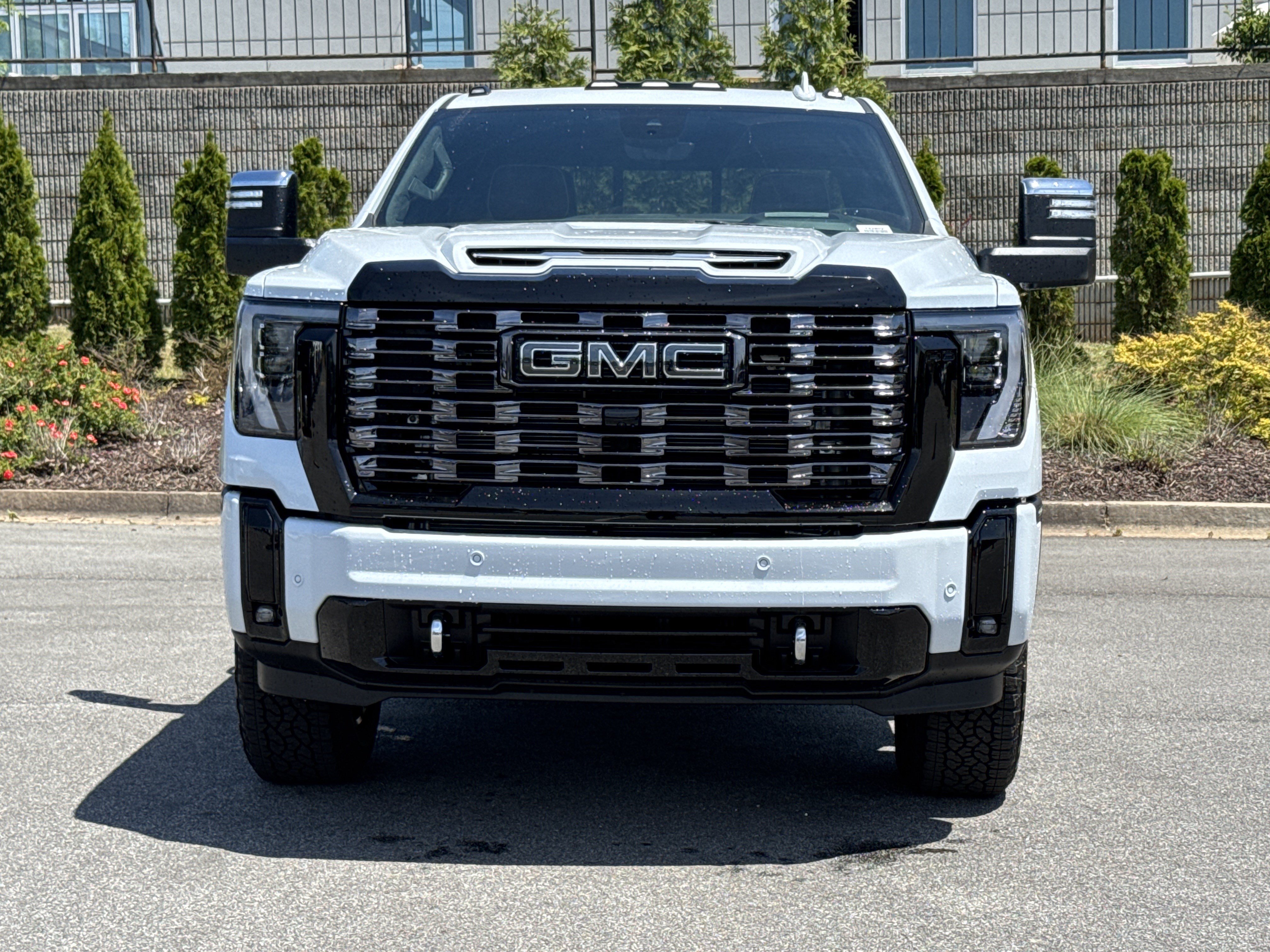 New 2026 GMC Sierra 2500 Denali Ultimate AWD/4WD image 3