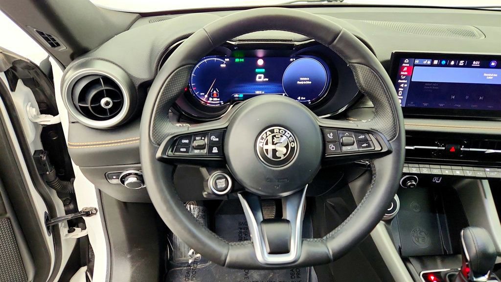 Used 2024 Alfa Romeo Tonale Ti image 17