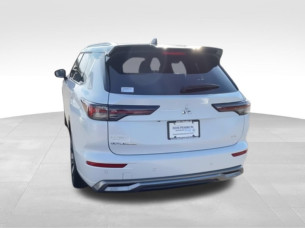 New 2026 Mitsubishi Outlander SEL FWD image 7