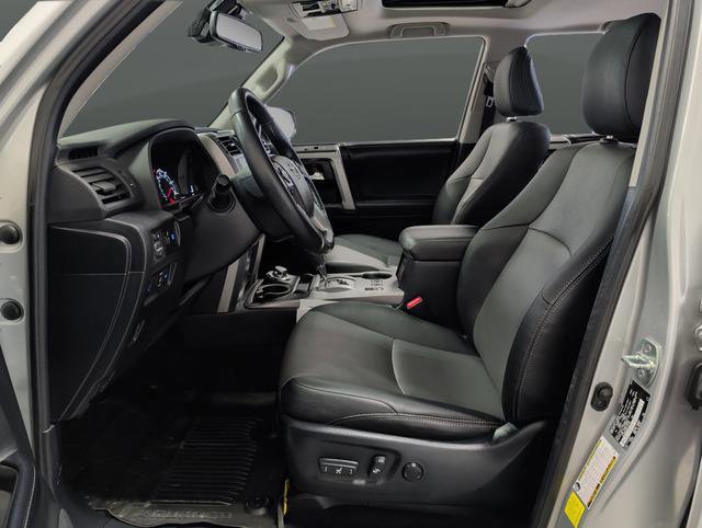 Used 2023 Toyota 4Runner SR5 Premium image 4