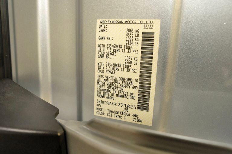 Certified 2023 Nissan Rogue SV image 24