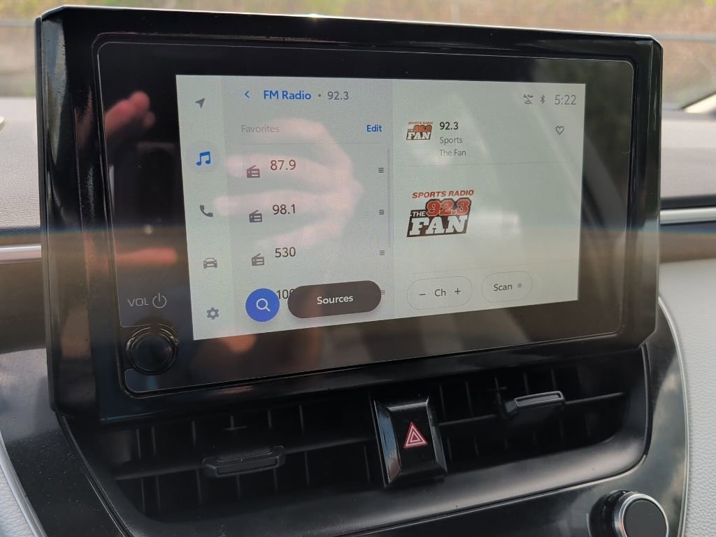 Certified 2025 Toyota Corolla SE FWD image 18