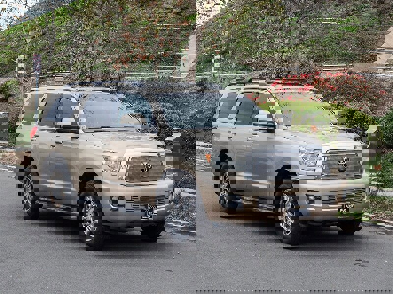 Used 2013 Toyota Sequoia SR5 image 8