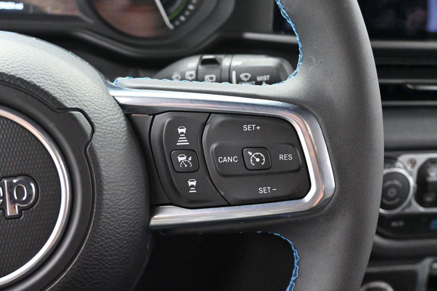Used 2024 Jeep Wrangler High Altitude AWD/4WD image 19