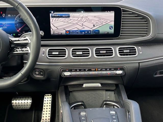 Used 2025 Mercedes-Benz GLS 580 4MATIC image 30