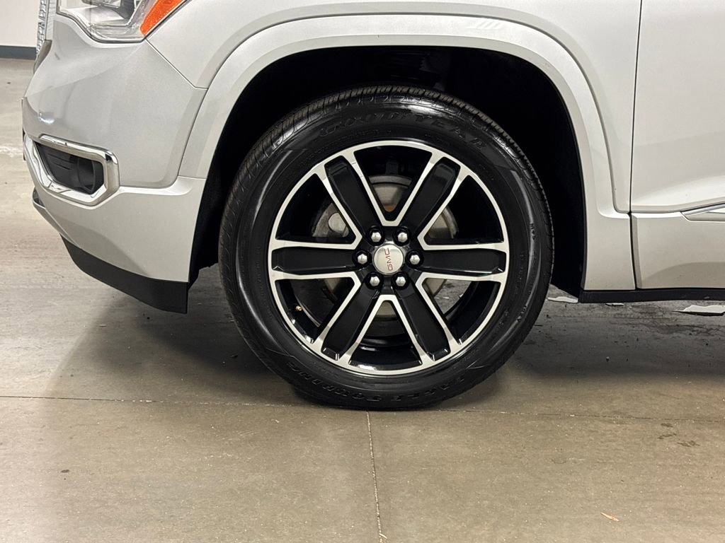 Used 2019 GMC Acadia Denali w/ Technology Package image 9